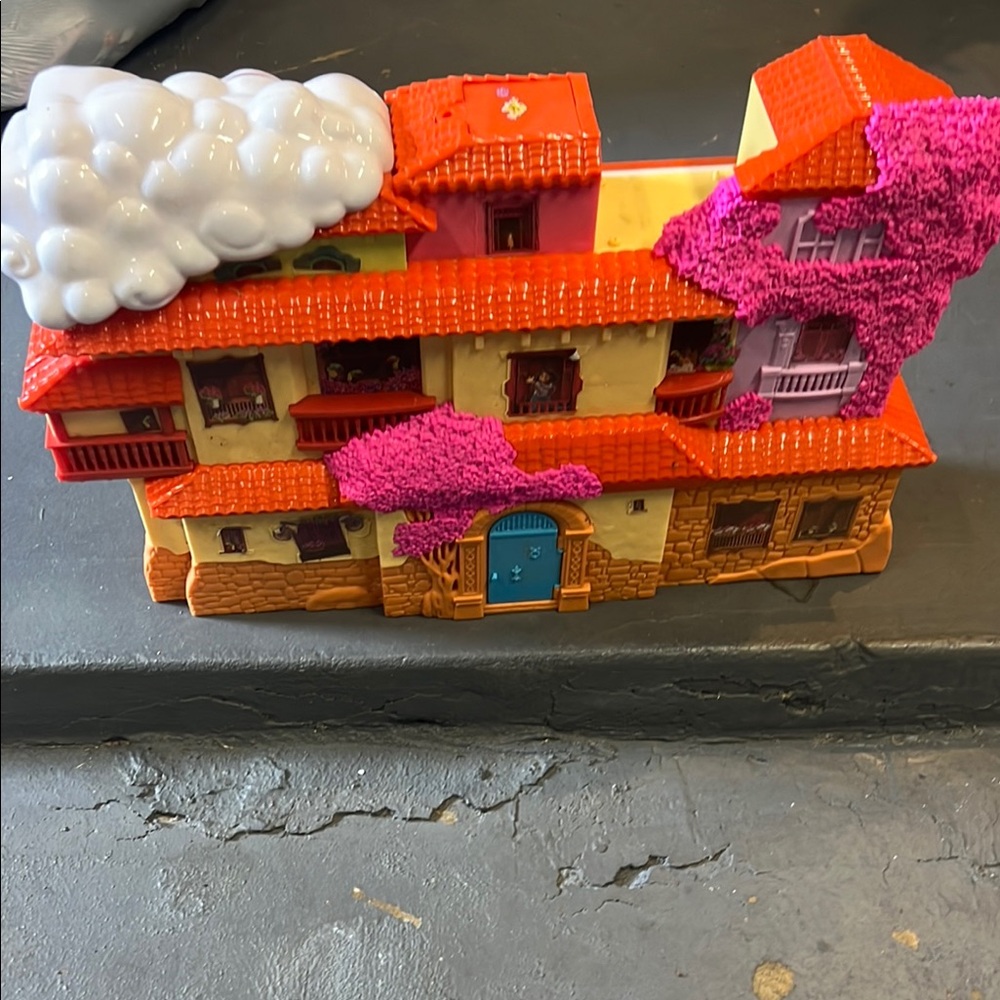 Colorful Toy House with Cloud and Pink Accents